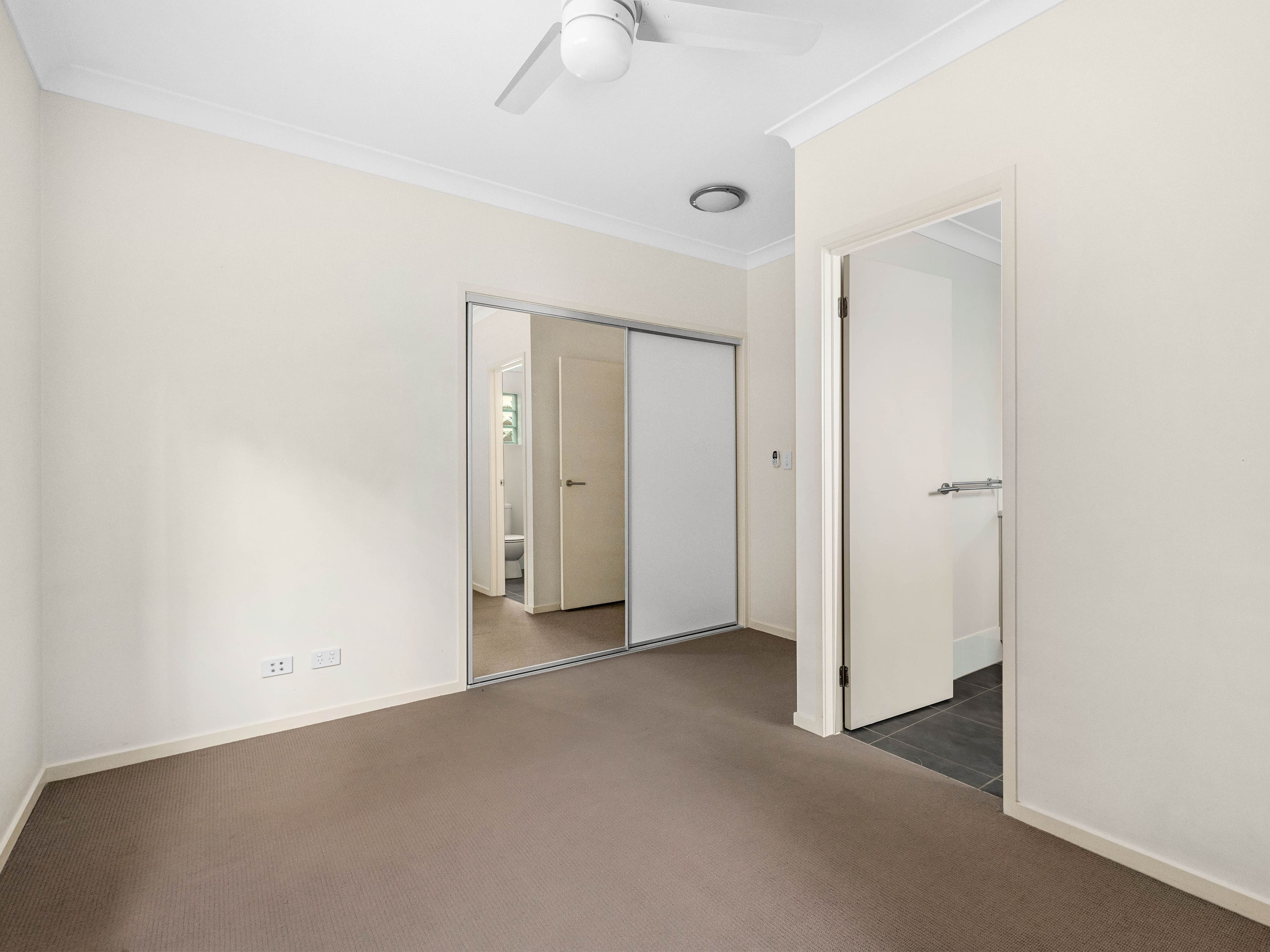 80-82 Lawson Street, Morningside QLD 4170, Morningside - Thumbnail 8