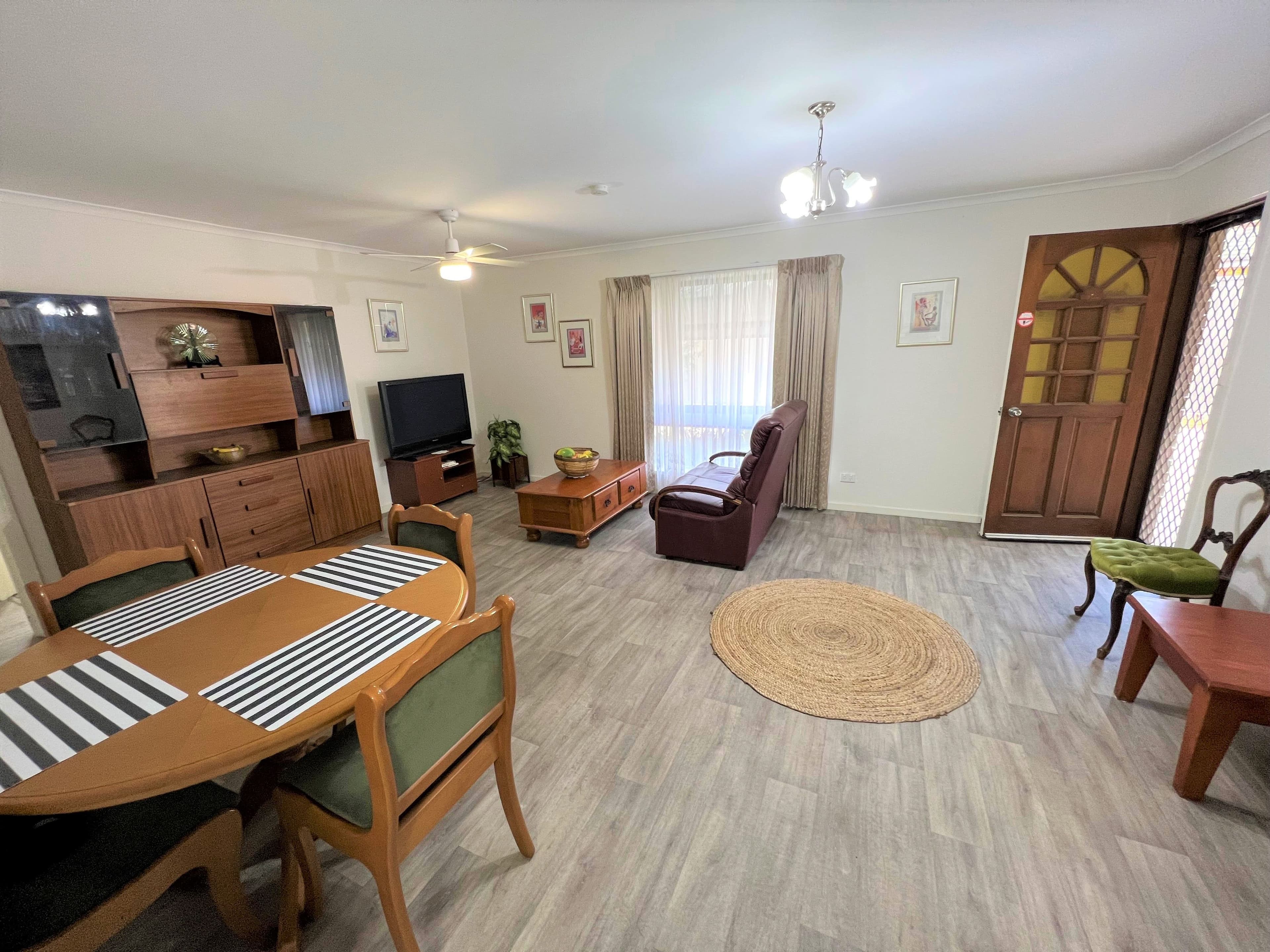 98 Dick Street, Deniliquin NSW 2710, Deniliquin - Thumbnail 2