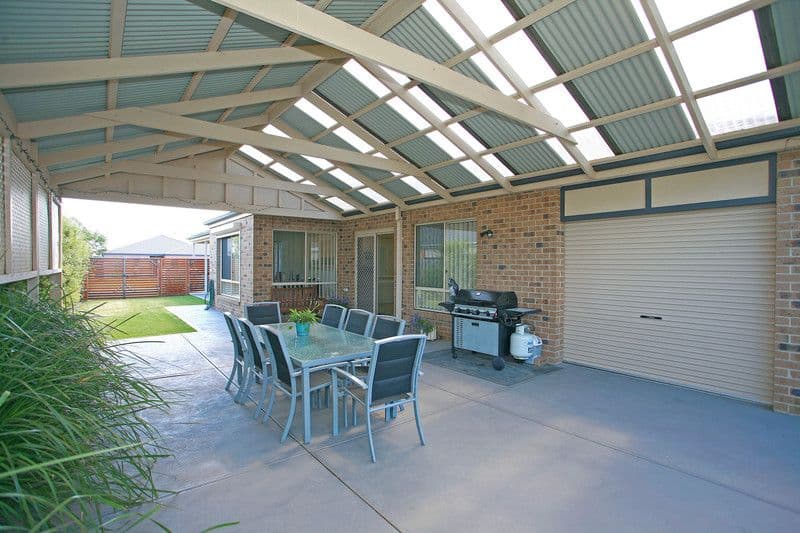 11 Dunferline Crescent, CRANBOURNE VIC 3977, Cranbourne - Thumbnail 3