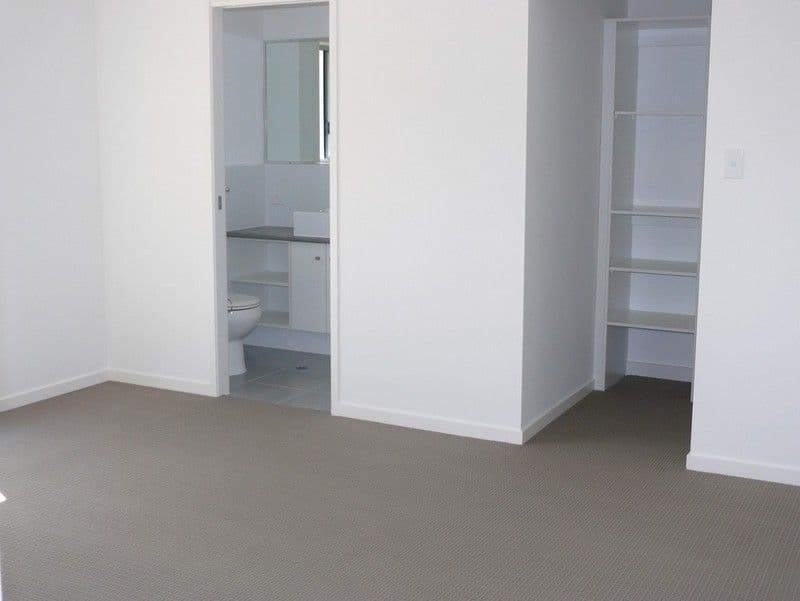 1 Humber Street, UPPER COOMERA QLD 4209, Upper Coomera - Thumbnail 5