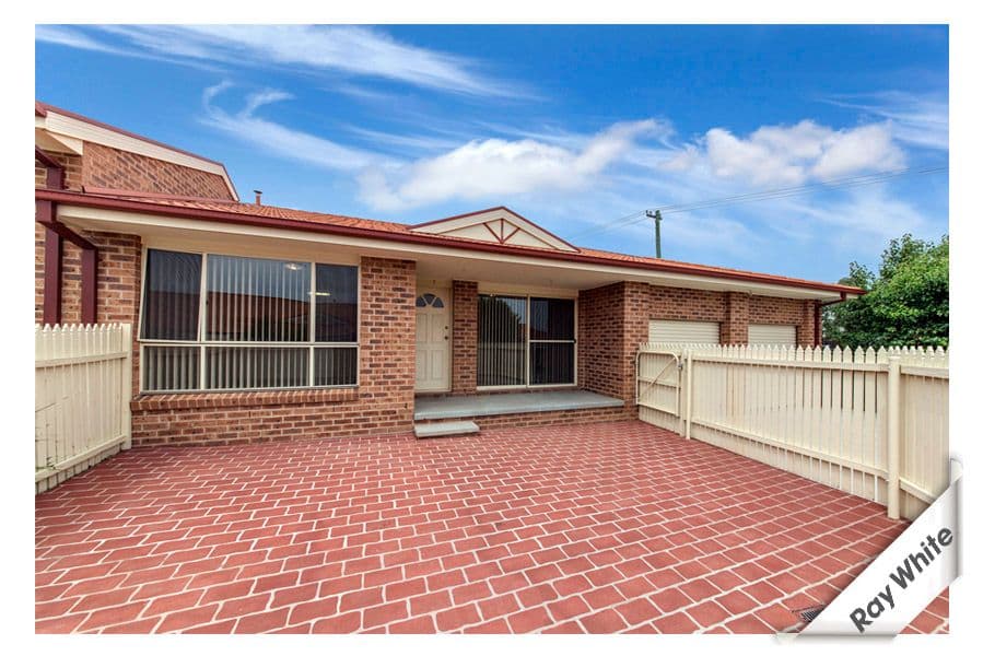 5 Weir Place, Queanbeyan NSW 2620, Queanbeyan West - Image 1