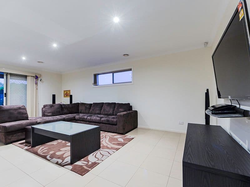 120 Manor Lake Boulevard, Wyndham Vale VIC 3024, Wyndham Vale - Thumbnail 4