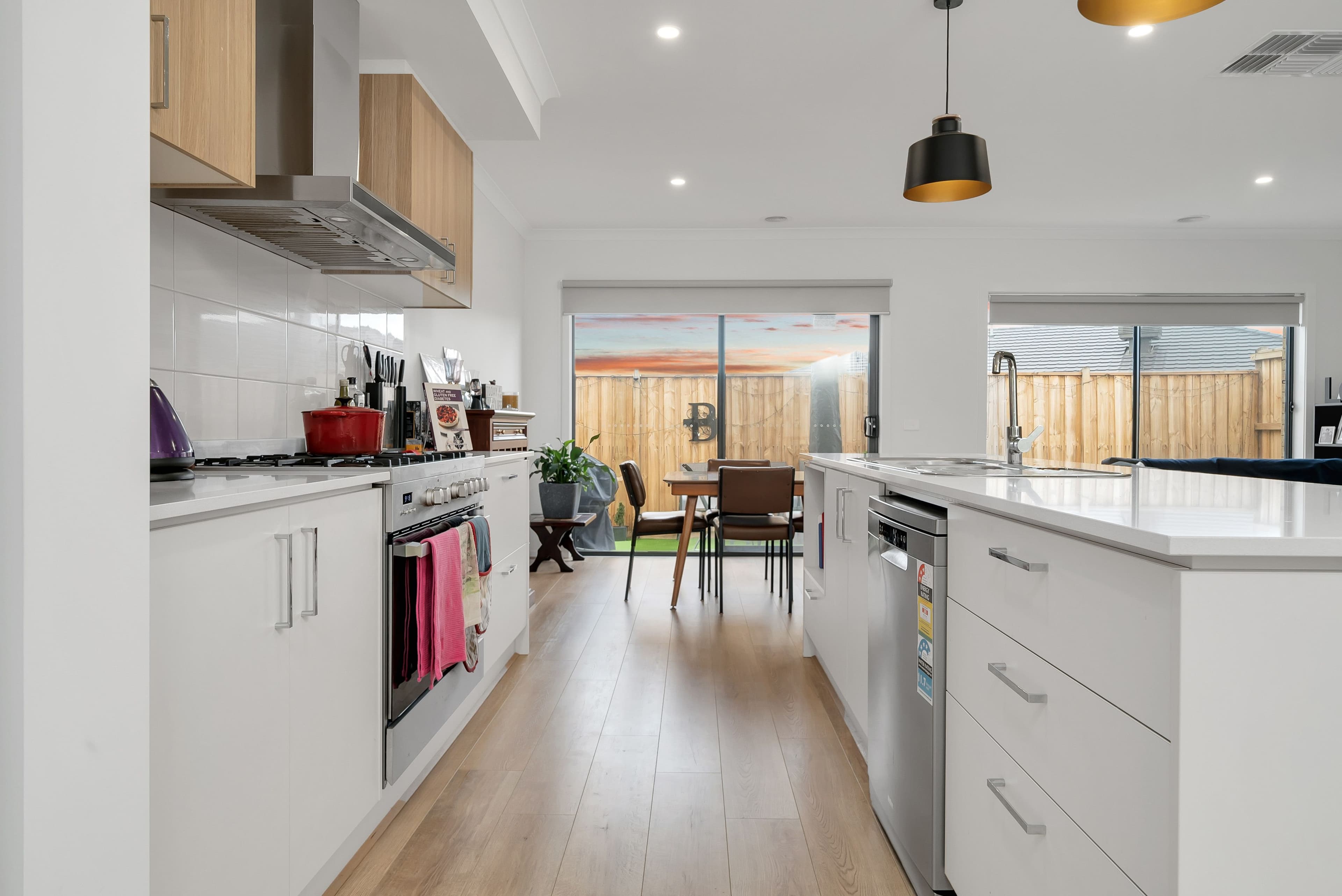 212 Waterhaven Boulevard, Point Cook VIC 3030, Point Cook - Thumbnail 2