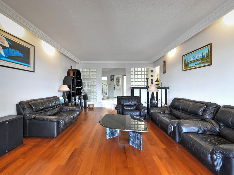 54 Pebble Beach Drive, RUNAWAY BAY QLD 4216, Runaway Bay - Thumbnail 6