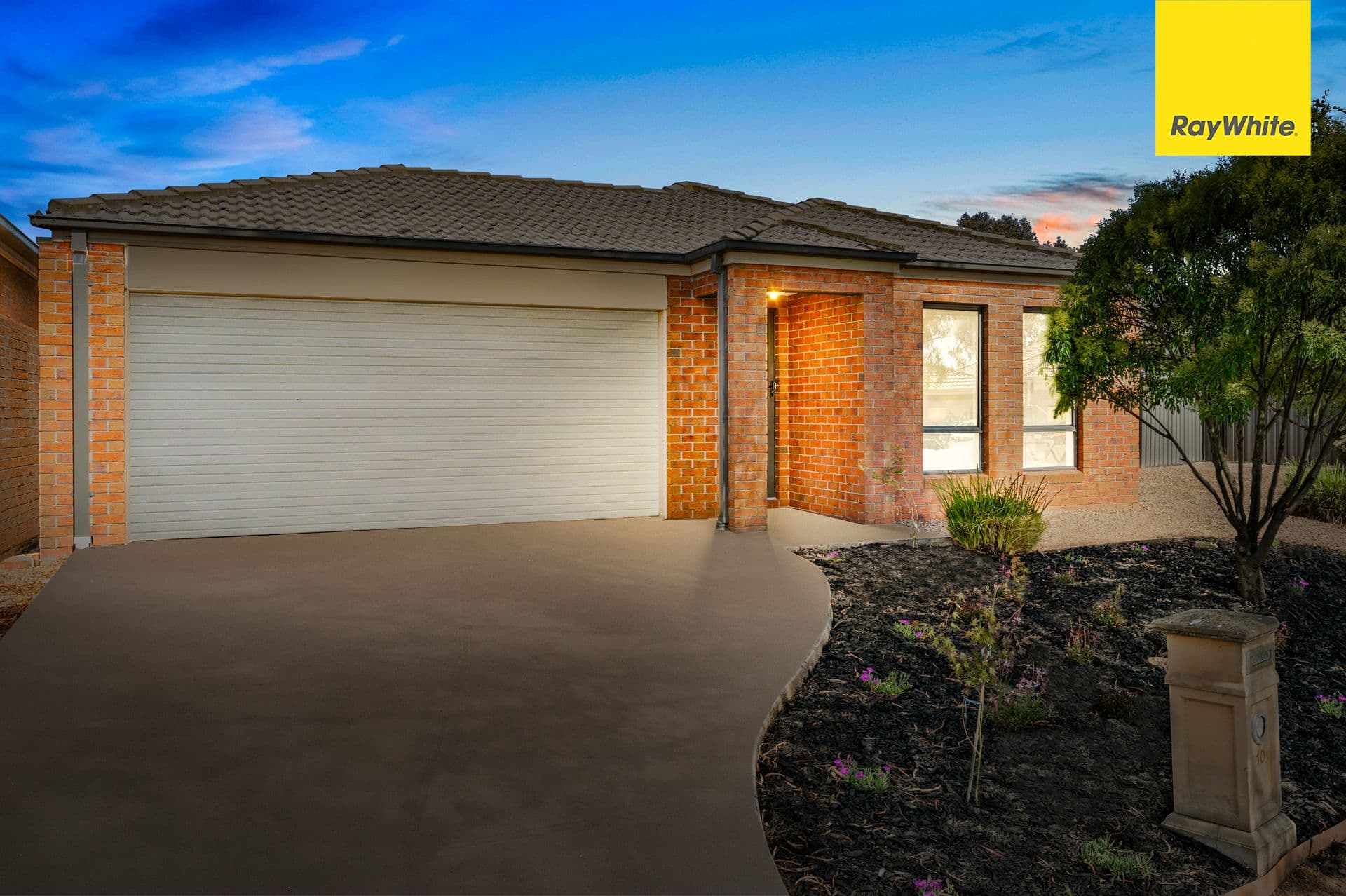 10 Taunton Grove, DERRIMUT VIC 3026, Derrimut - Image 1