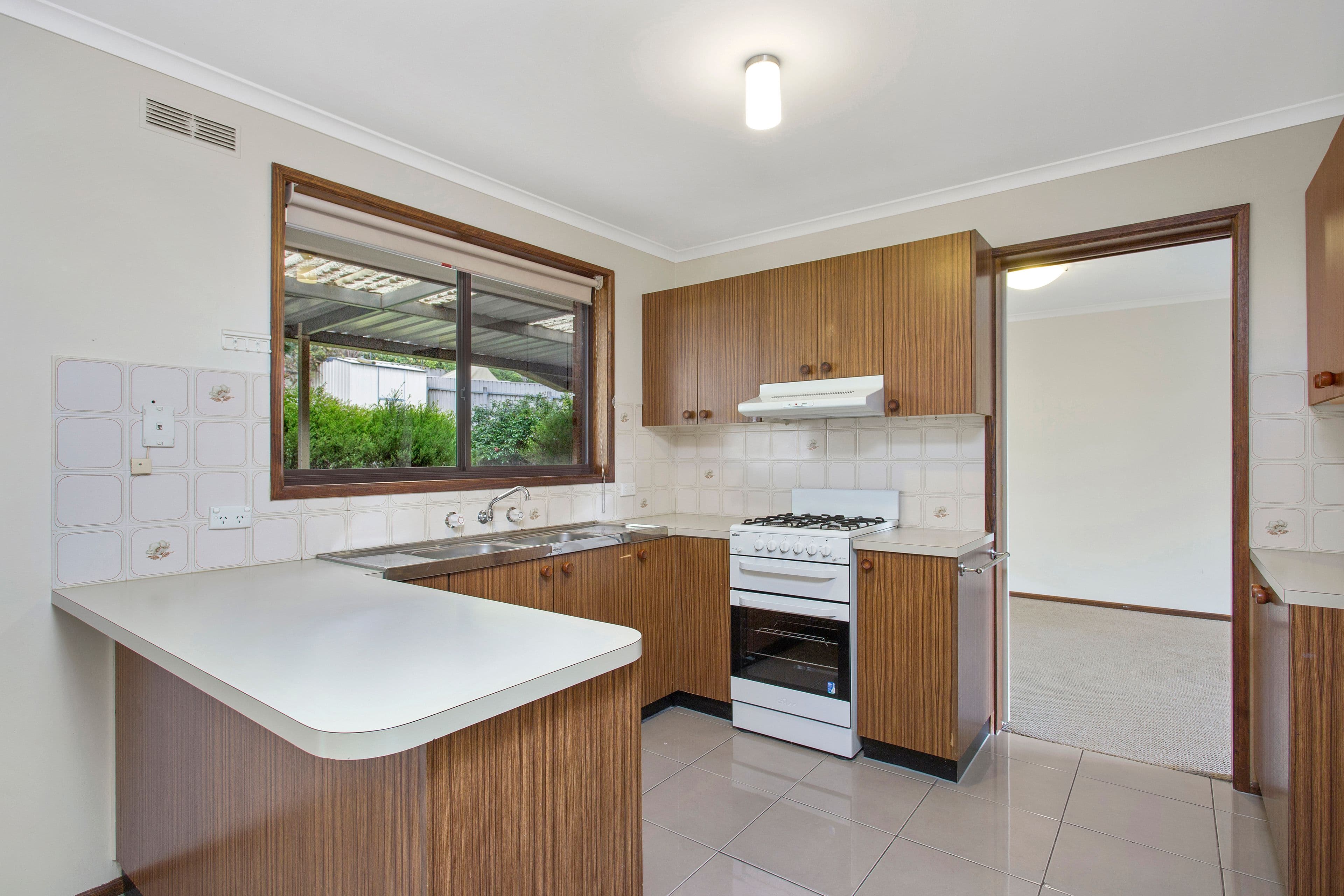 28 Wiltshire Crescent, Wodonga VIC 3690, Wodonga - Thumbnail 3