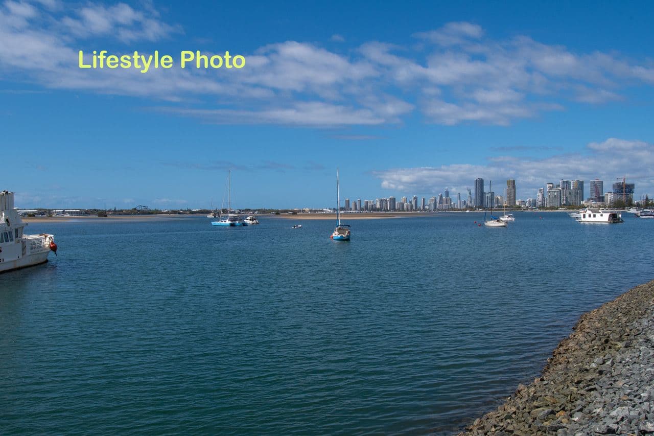 160-162 Frank Street, Labrador QLD 4215, Labrador - Thumbnail 2