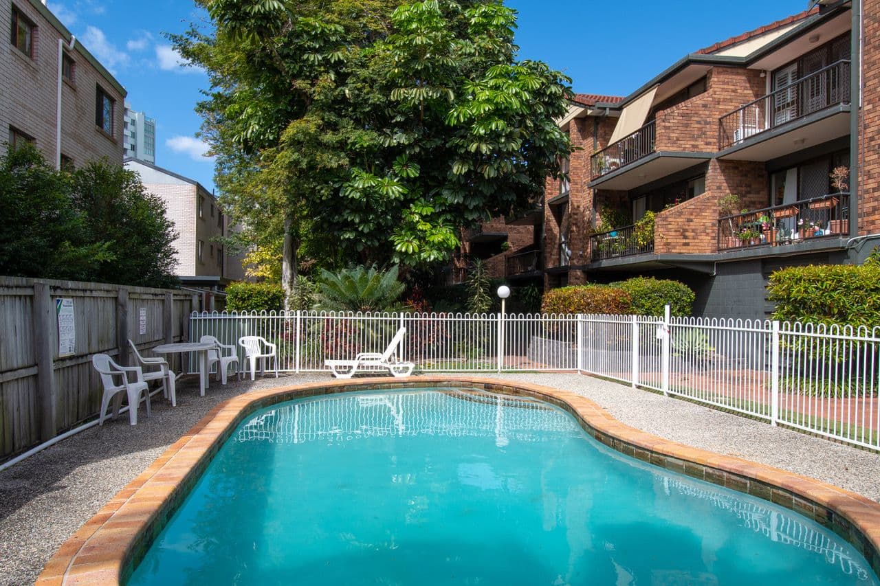 160-162 Frank Street, Labrador QLD 4215, Labrador - Thumbnail 4