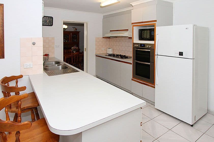 216 Childs Road, MILL PARK VIC 3082, Mill Park - Thumbnail 2