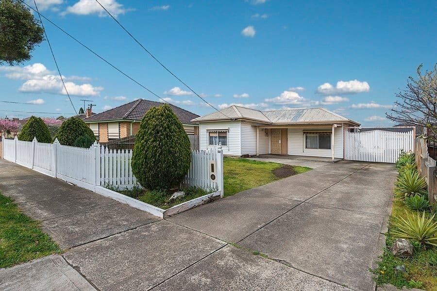 52 Mount View Road, Thomastown VIC 3074, Thomastown - Thumbnail 2