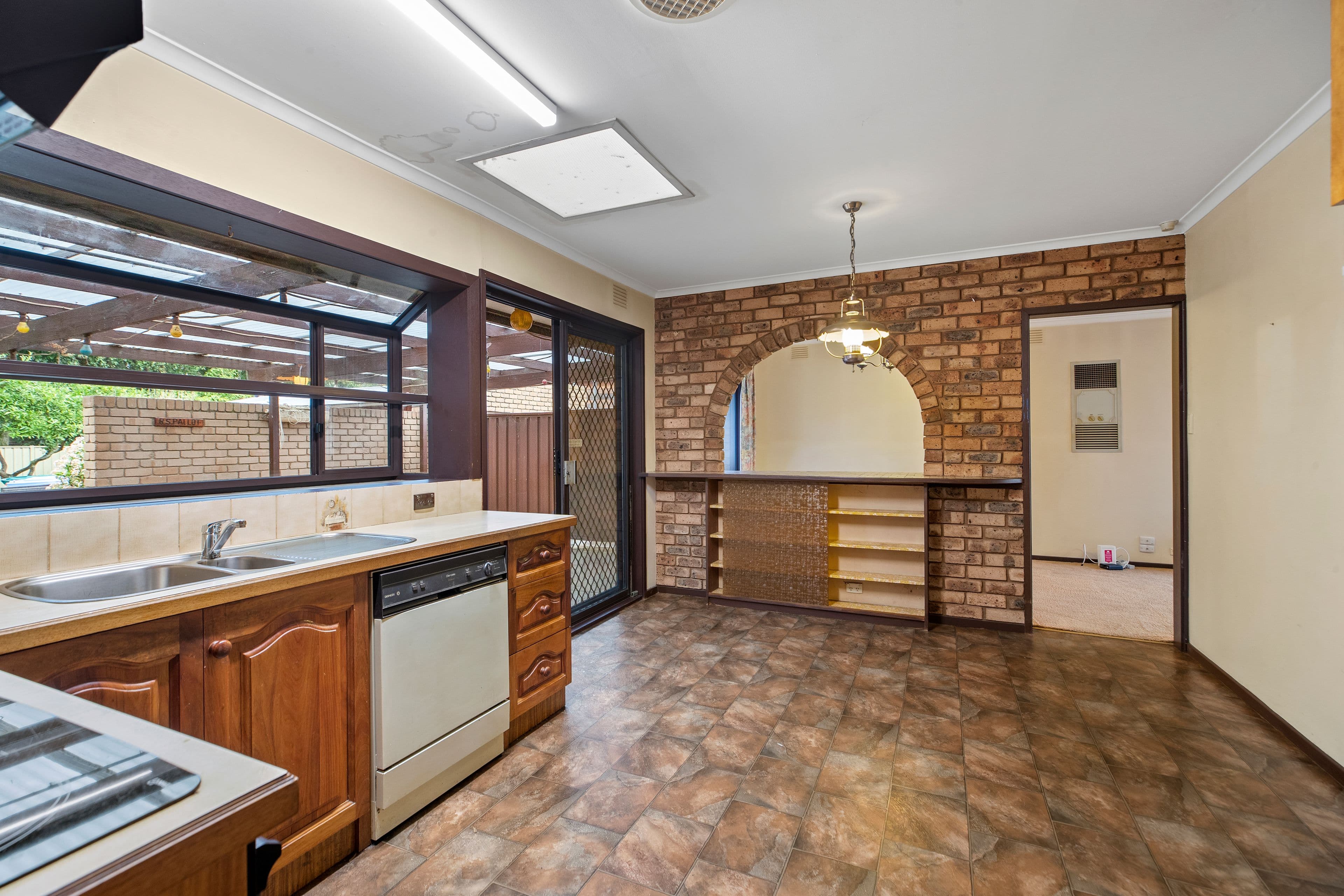 8 O'Connor Road, Knoxfield VIC 3180, Knoxfield - Thumbnail 2