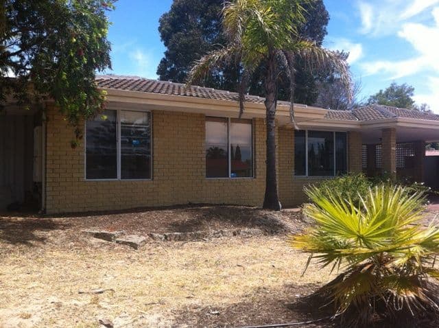 148 Illawarra Crescent, BALLAJURA WA 6066, Ballajura - Thumbnail 4