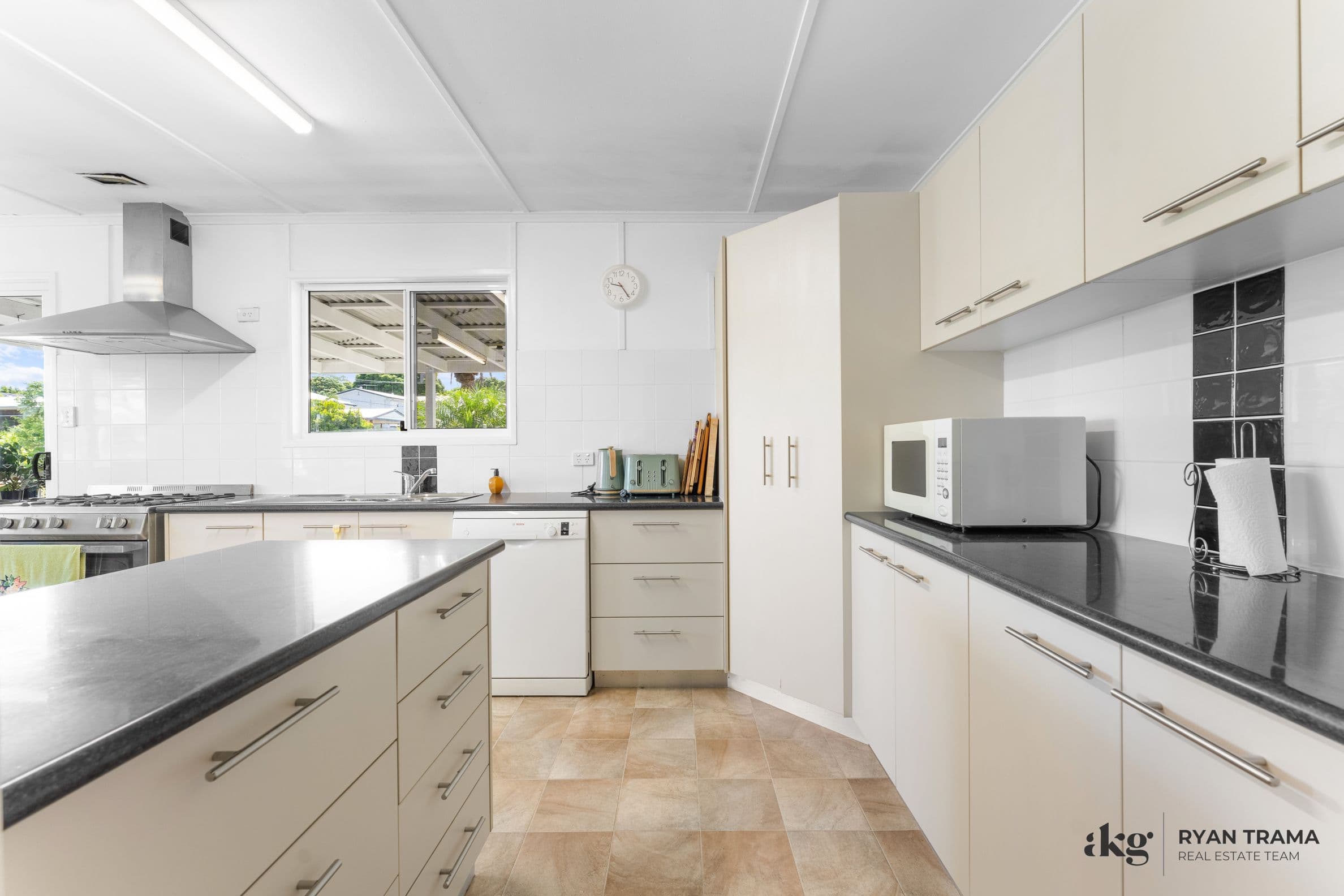 18 Kelston Street, Manly West QLD 4179, Manly West - Thumbnail 2