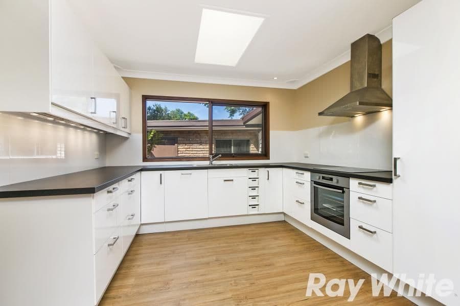 5 Paxton Place, CASTLE HILL NSW 2154, Castle Hill - Thumbnail 2