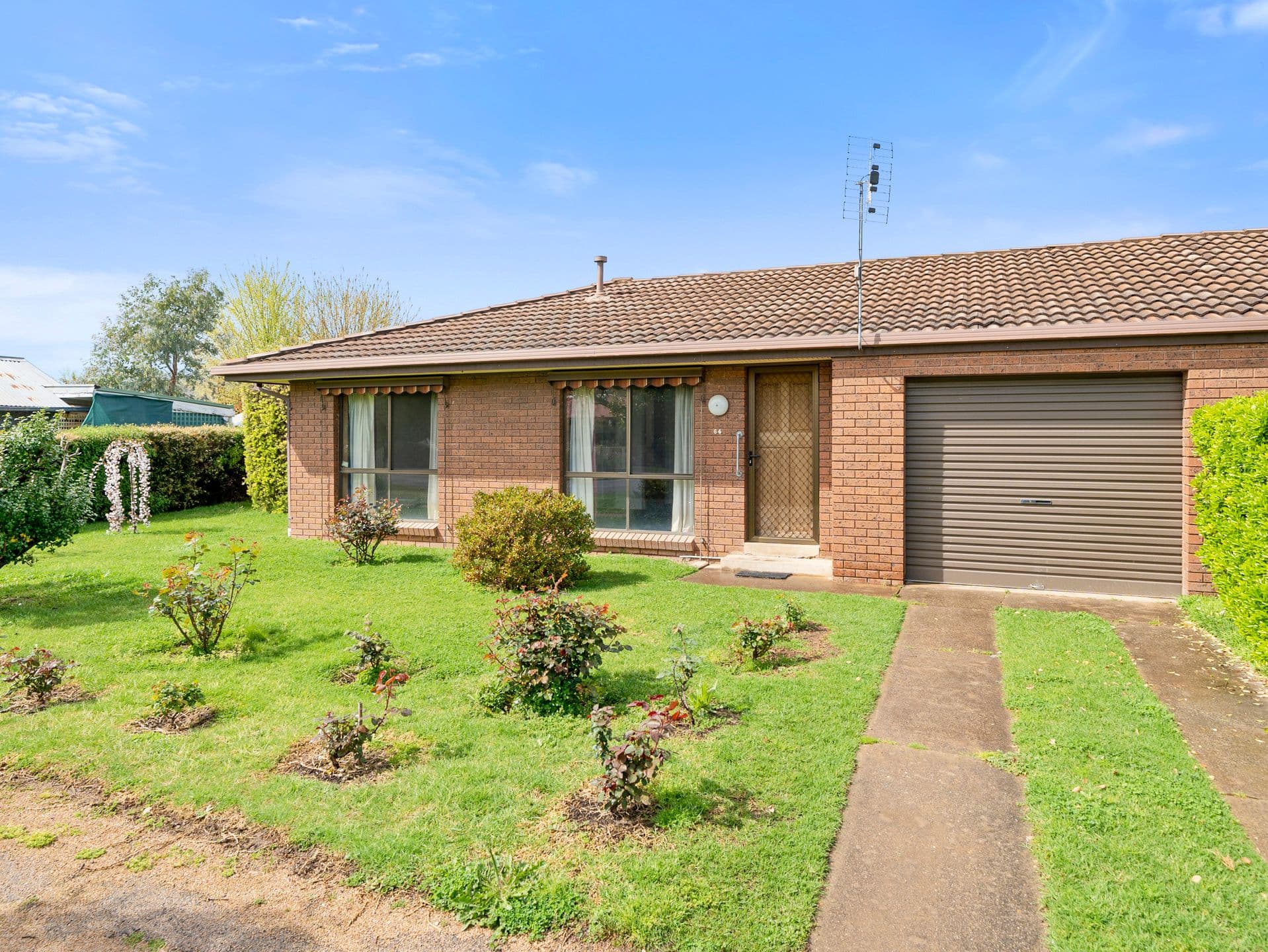 64 Benalla Street, Benalla VIC 3672, Benalla - Thumbnail 2