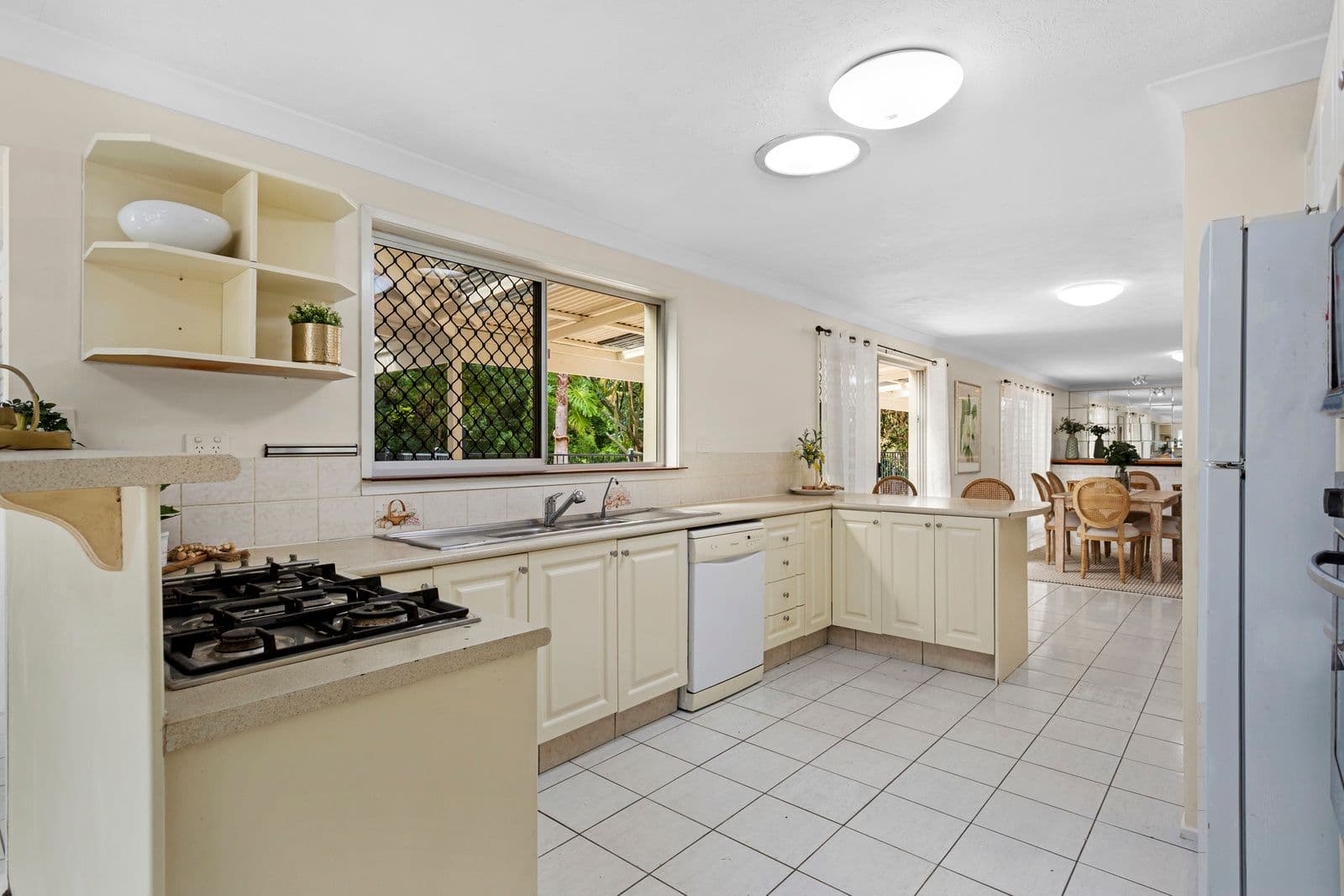 8 Thredbo Drive, Worongary QLD 4213, Worongary - Thumbnail 7