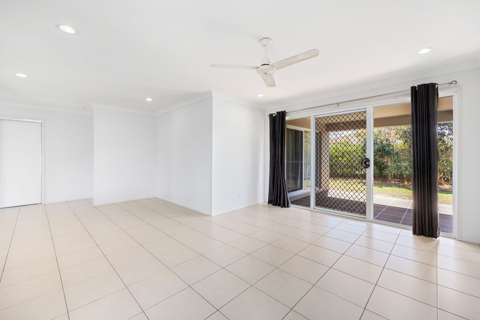 53 Lady Penrhyn Drive, Eli Waters QLD 4655, Eli Waters - Thumbnail 8