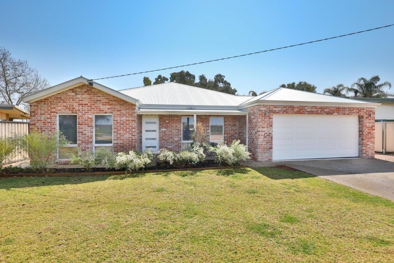 215 Sandilong Avenue, Nichols Point VIC 3501, Nichols Point - Image 1