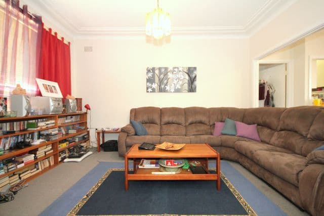 1 Collins Crescent, YAGOONA NSW 2199, Yagoona - Thumbnail 2
