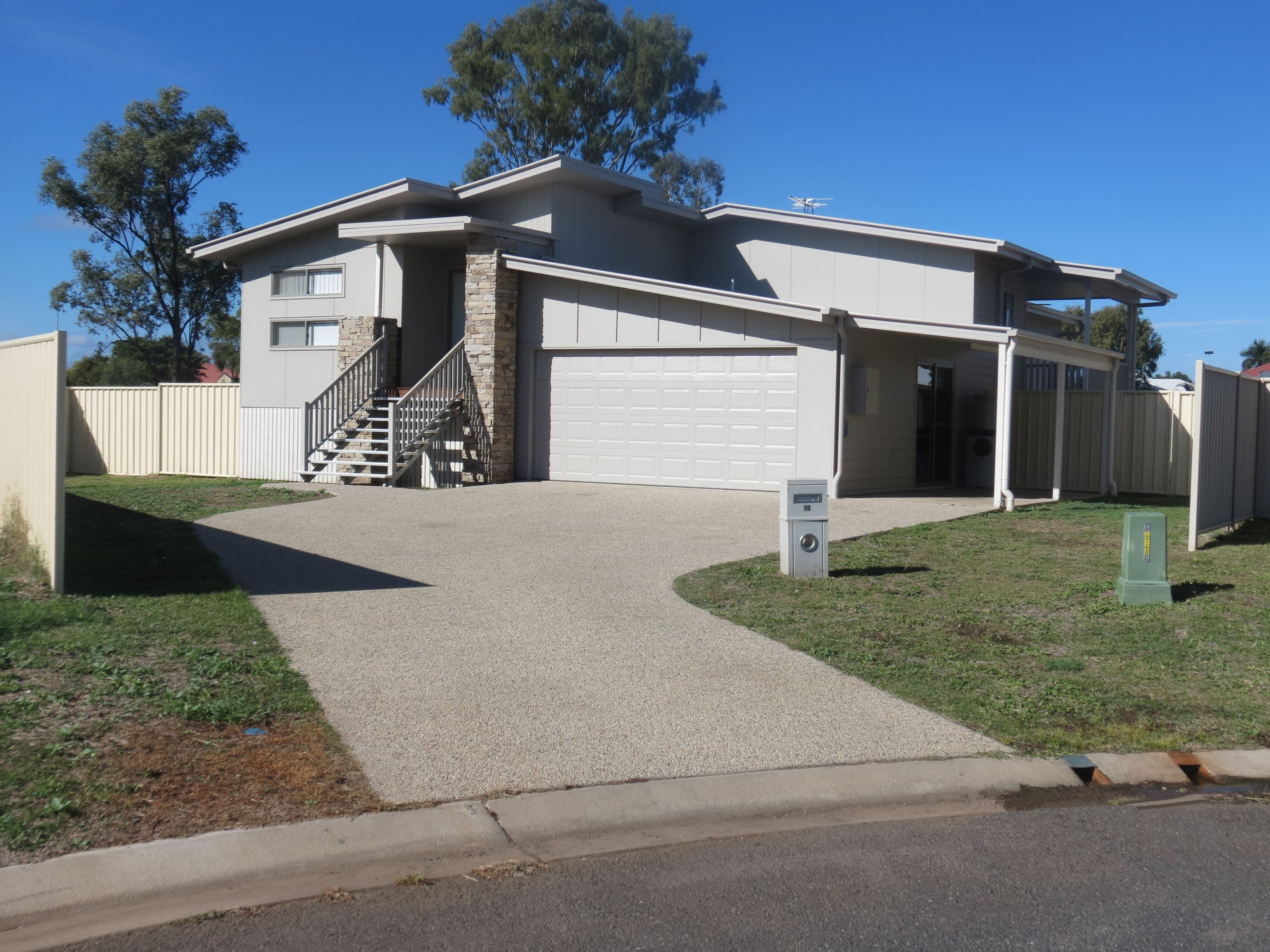 16 Ivers Place, Emerald QLD 4720, Emerald - Image 1