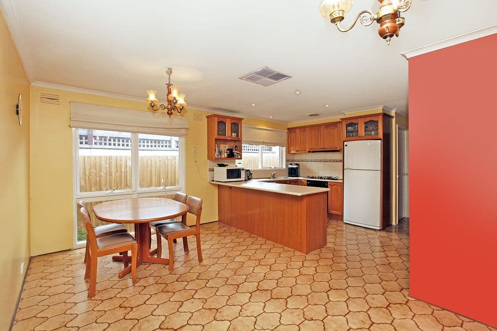 4 Coventry Crescent, Mill Park VIC 3082, Mill Park - Thumbnail 3