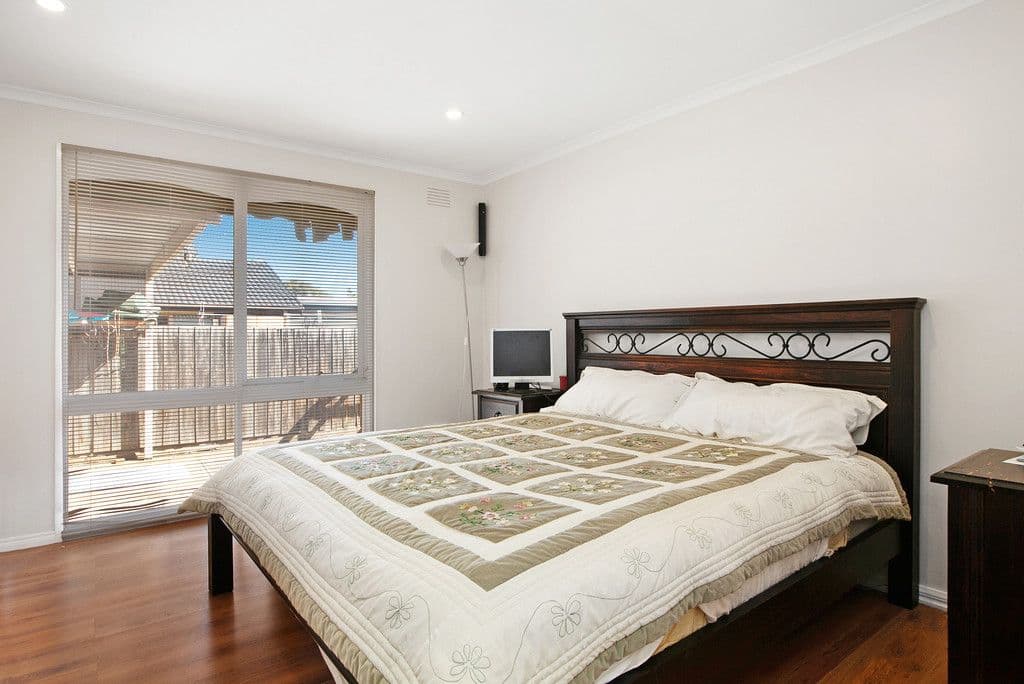 4 Coventry Crescent, Mill Park VIC 3082, Mill Park - Thumbnail 4