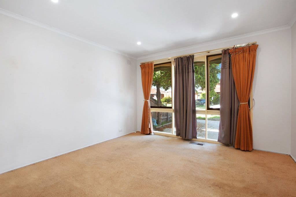 4 Coventry Crescent, Mill Park VIC 3082, Mill Park - Thumbnail 5