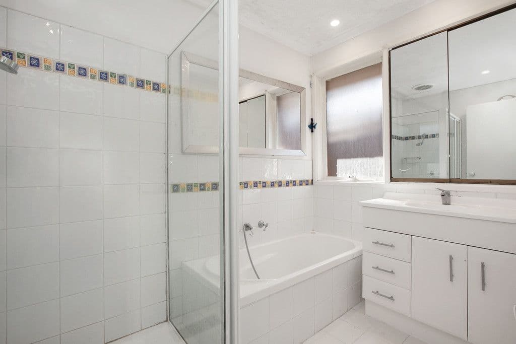 4 Coventry Crescent, Mill Park VIC 3082, Mill Park - Thumbnail 8