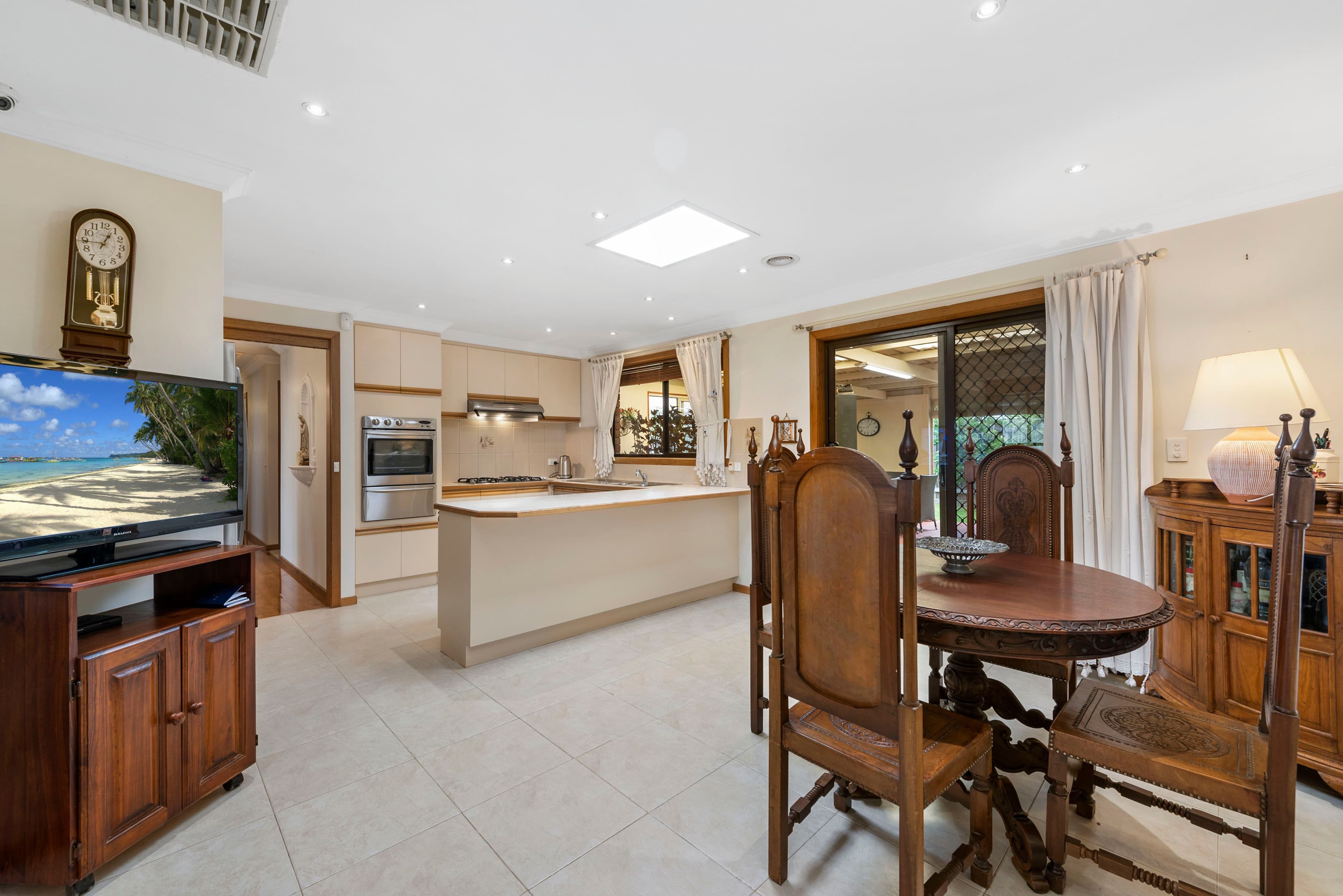 1 Sittela Court, Werribee VIC 3030, Werribee - Thumbnail 4