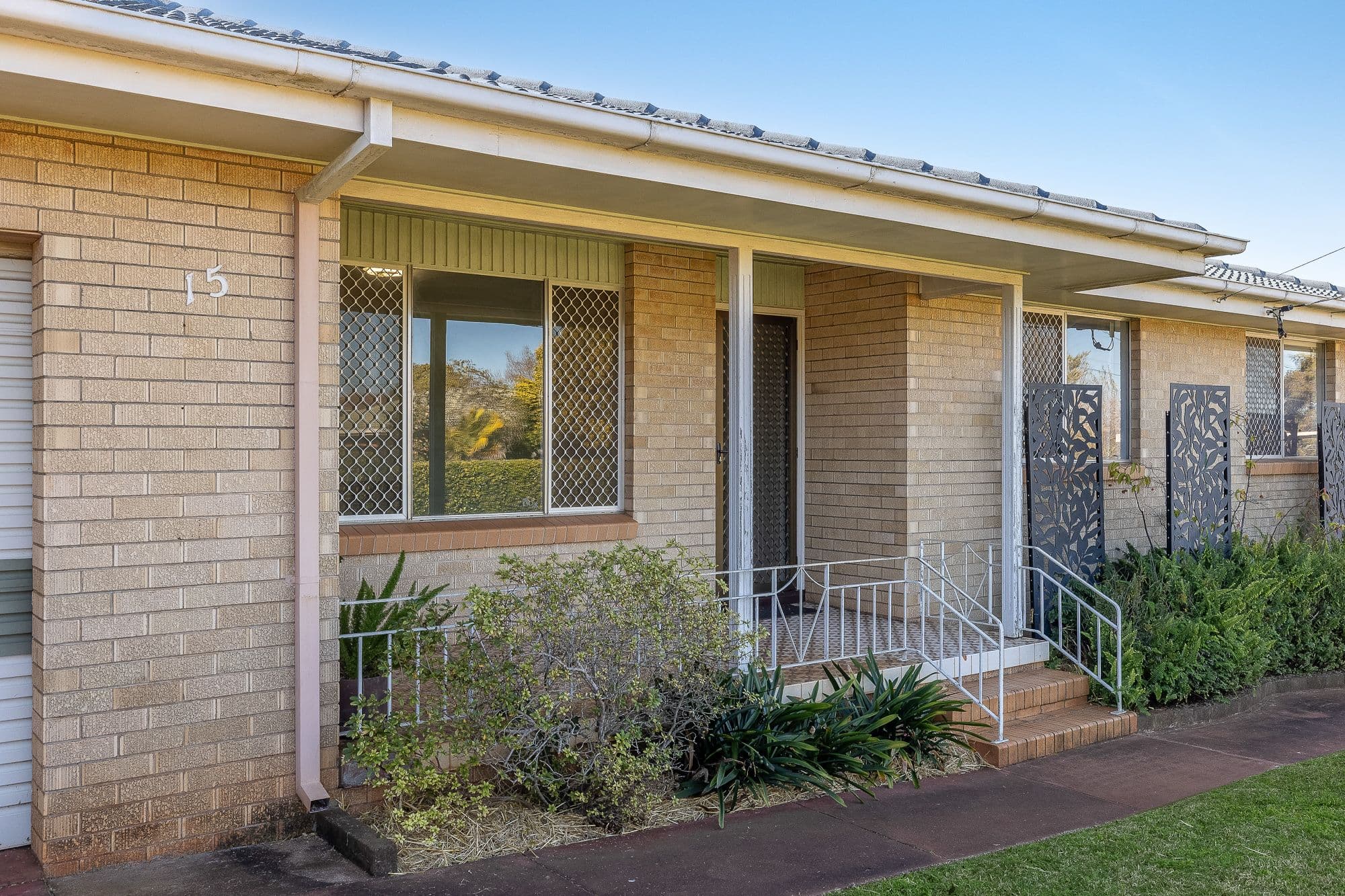 15 Merino Street, Harristown QLD 4350, Harristown - Thumbnail 2