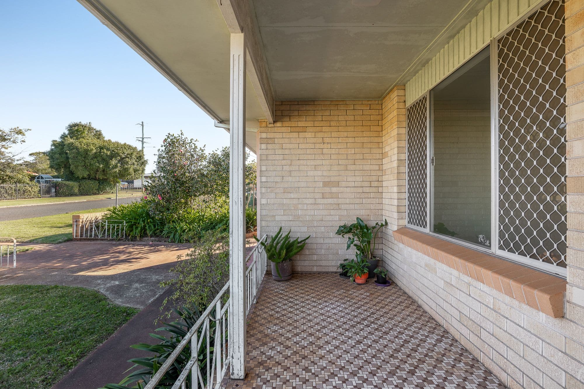 15 Merino Street, Harristown QLD 4350, Harristown - Thumbnail 4