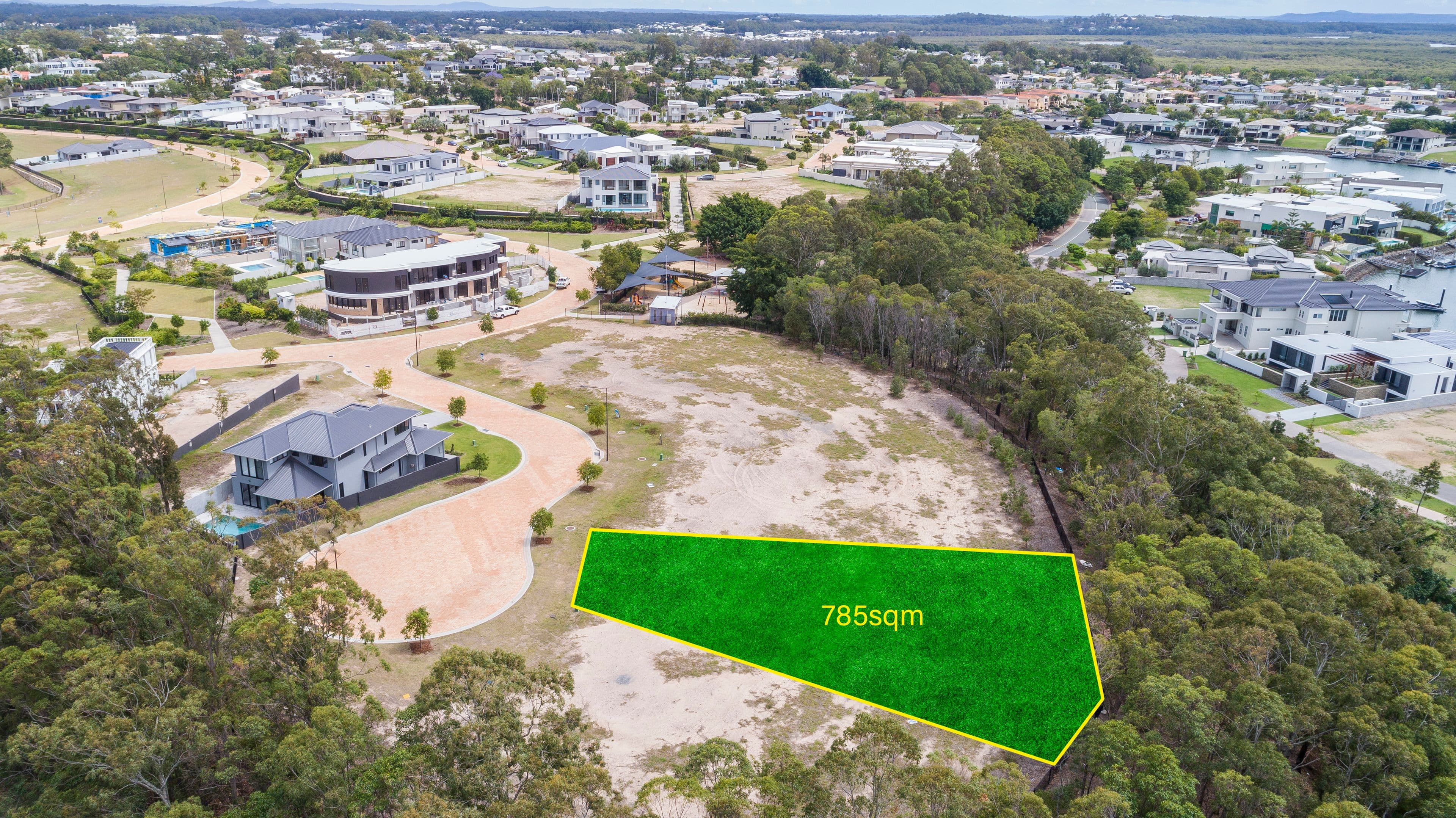 1867 Hillcrest Place, Sanctuary Cove QLD 4212, Sanctuary Cove - Thumbnail 4