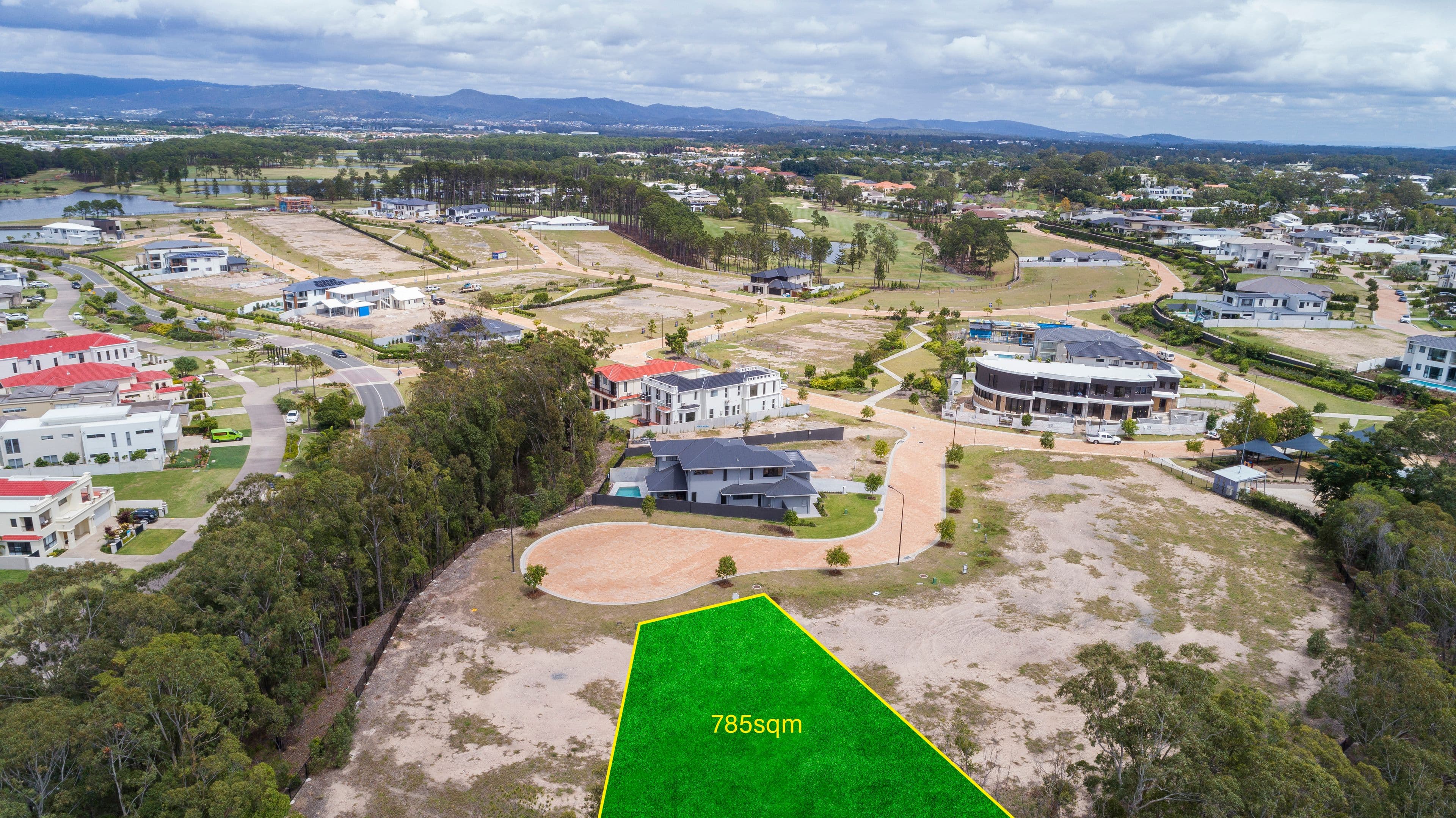1867 Hillcrest Place, Sanctuary Cove QLD 4212, Sanctuary Cove - Thumbnail 7