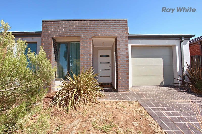 41 Pioneer Drive, DEER PARK VIC 3023, Deer Park - Thumbnail 2