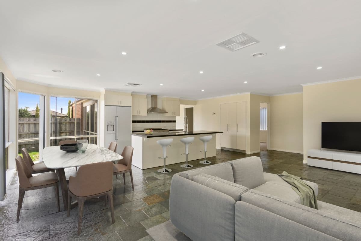 17 Protea Court, Hoppers Crossing VIC 3029, Hoppers Crossing - Thumbnail 2