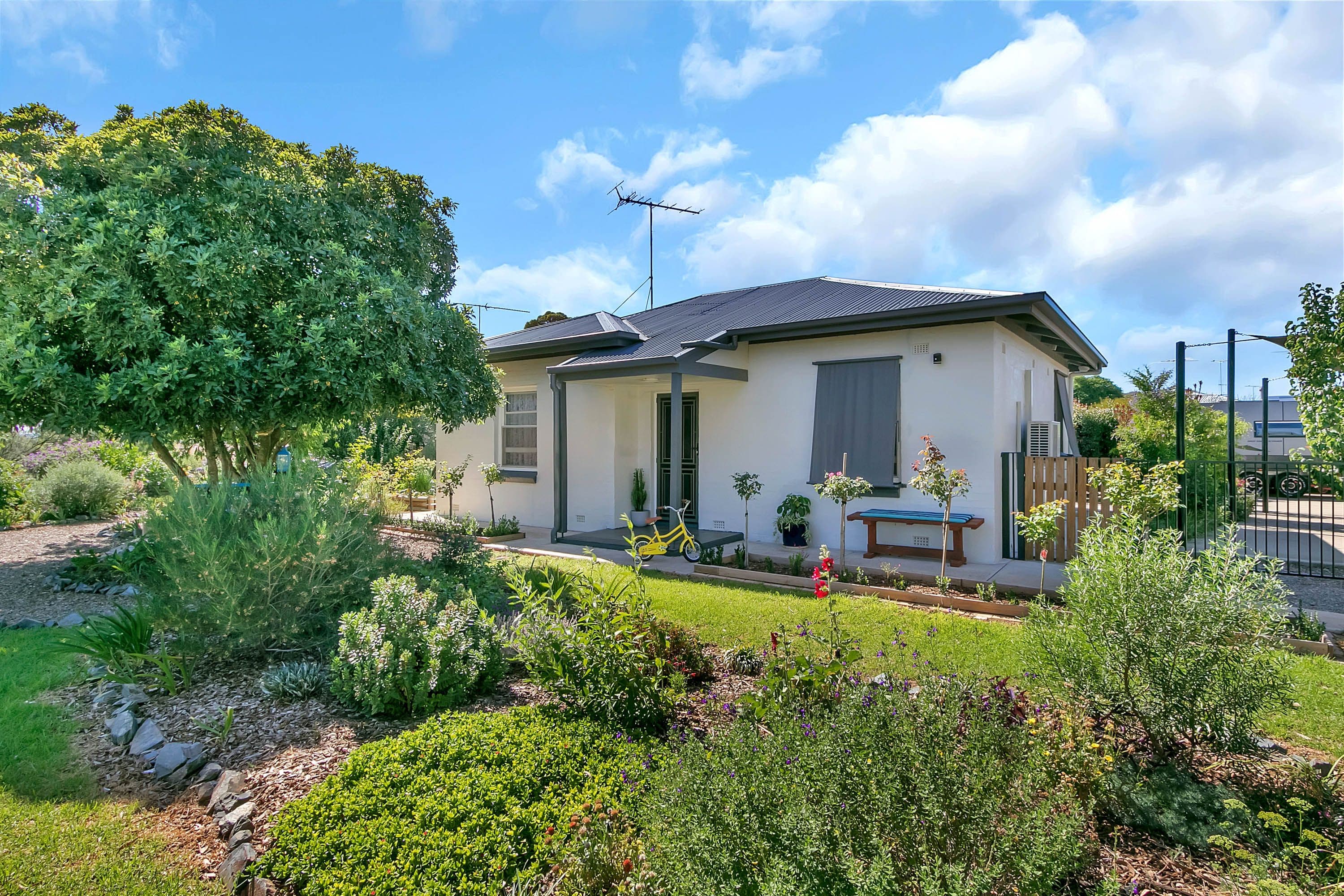 20 Whitwarta Road, Balaklava SA 5461, Balaklava - Image 1