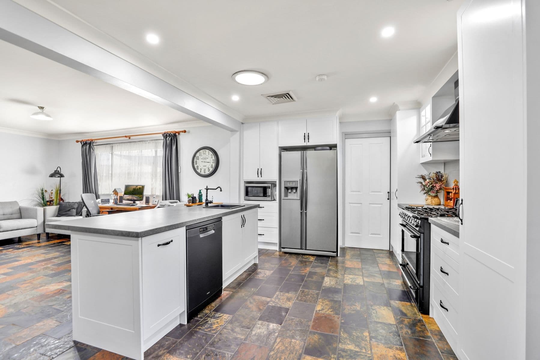 7 Windmill Place, Werrington Downs NSW 2747, Werrington Downs - Thumbnail 2