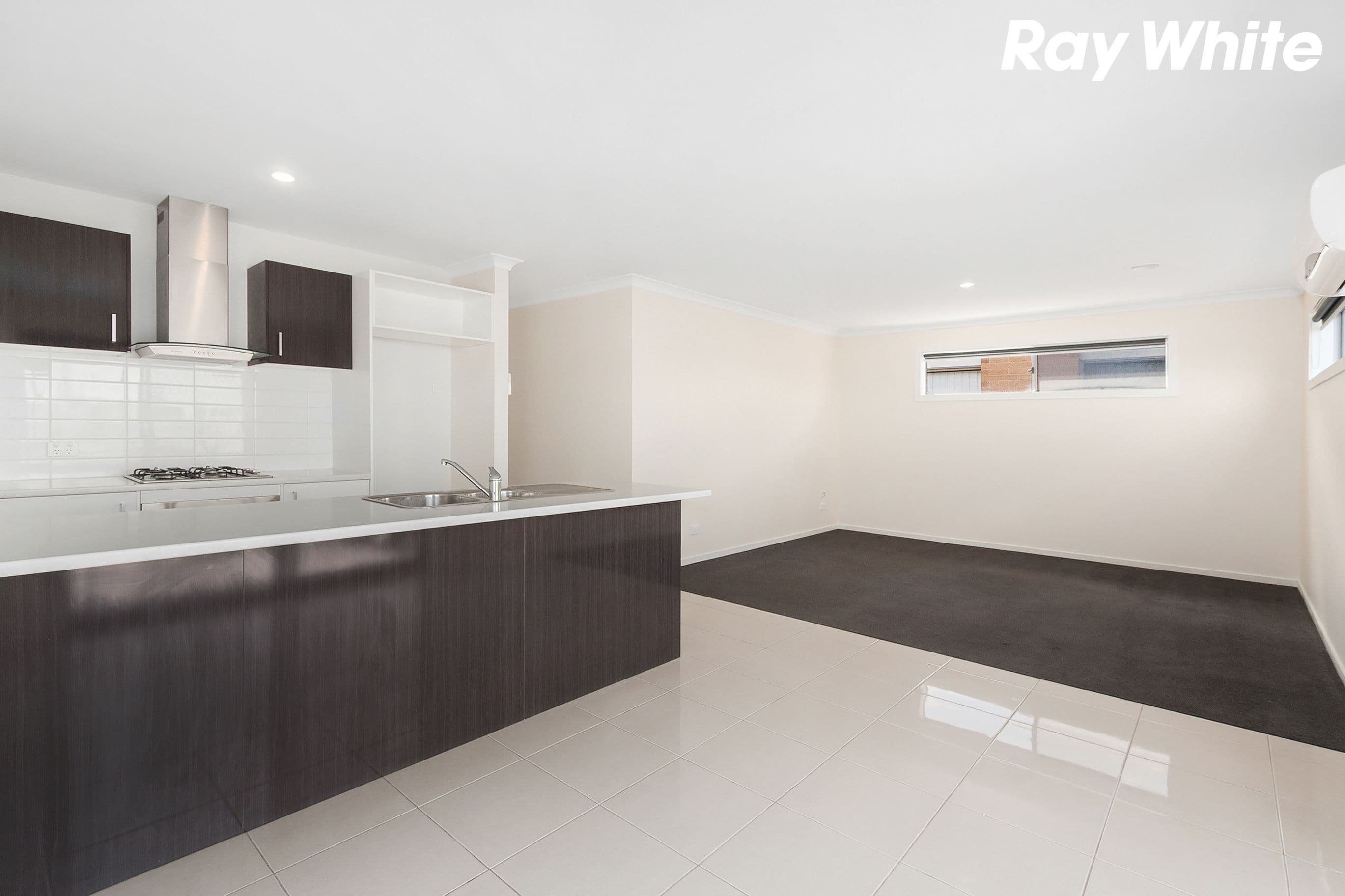 40 Cascade Way, Pakenham VIC 3810, Pakenham - Thumbnail 6