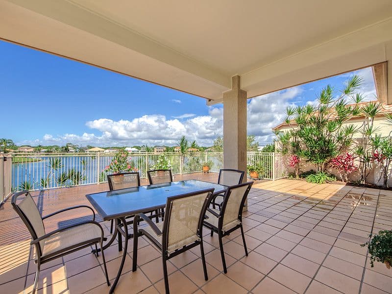 12 Ipsley Drive, BROADBEACH WATERS QLD 4218, Broadbeach Waters - Thumbnail 2
