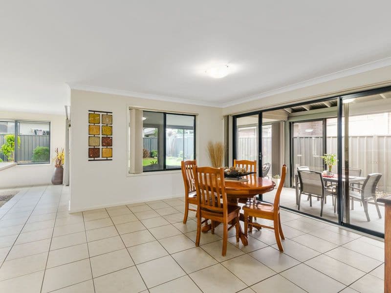 12 Johnston Avenue, Haywards Bay NSW 2530, Haywards Bay - Thumbnail 3
