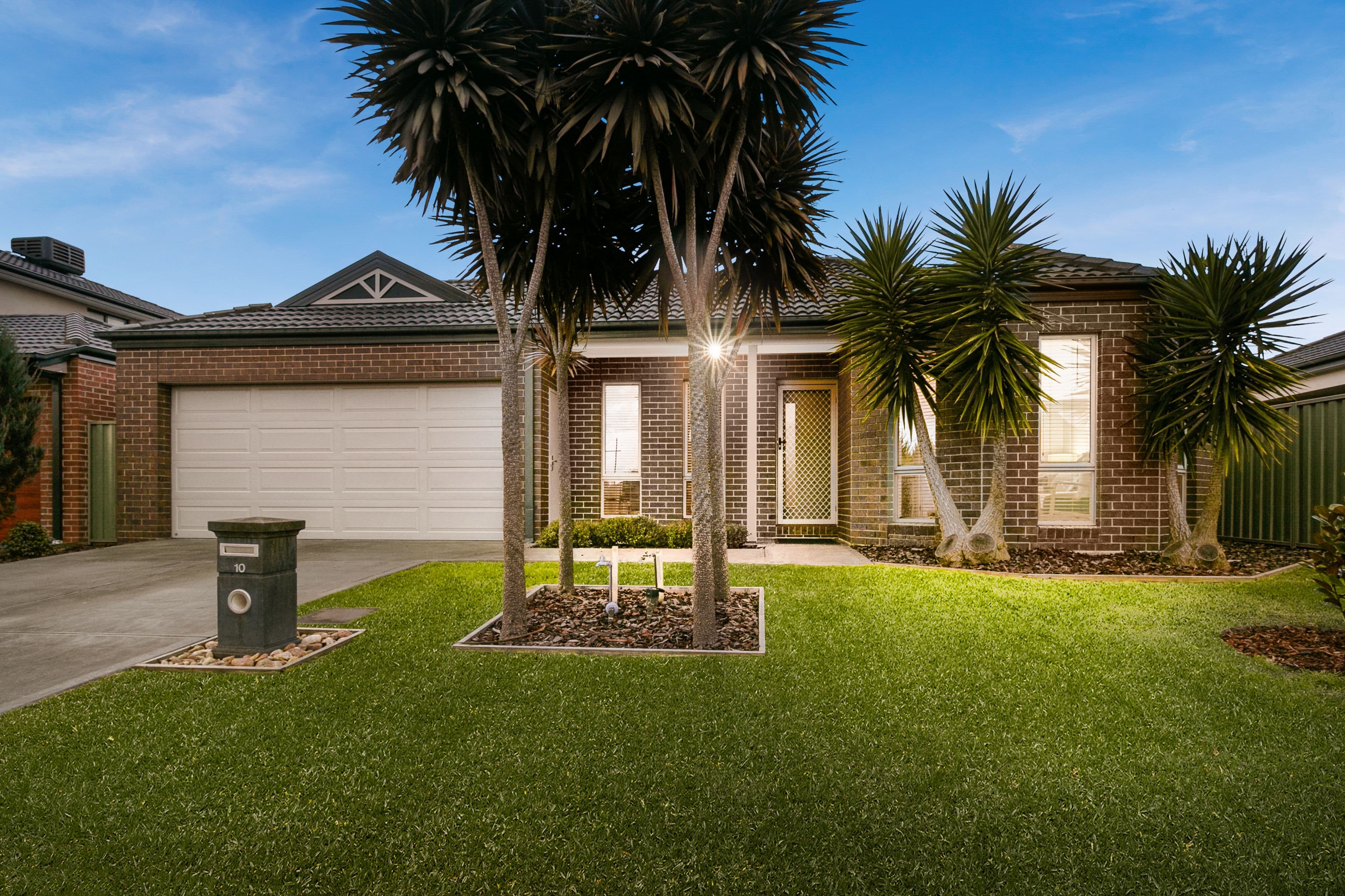 10 Charolais Court, Pakenham VIC 3810, Pakenham - Image 1