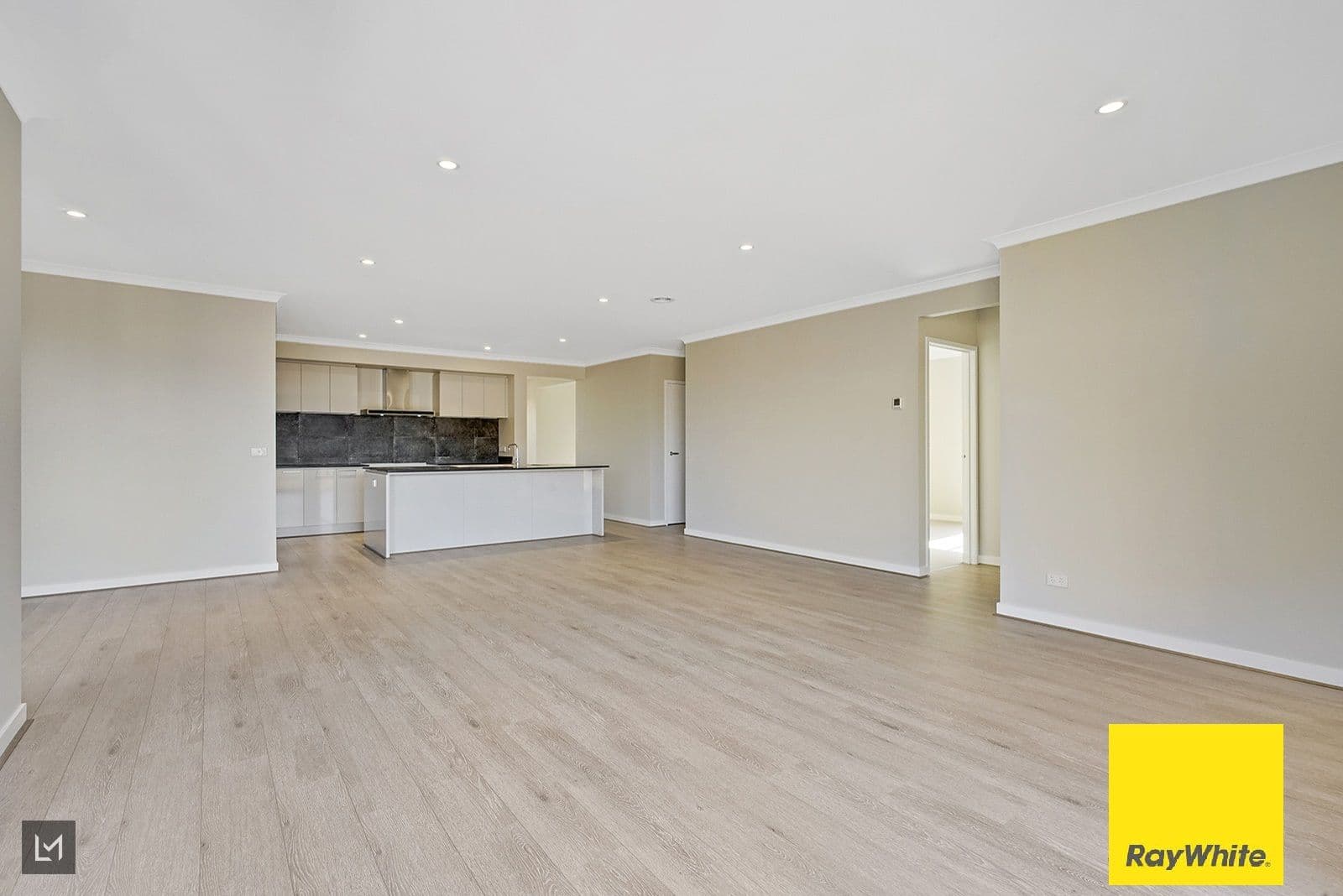 28 Chapelton Way, Werribee VIC 3030, Werribee - Thumbnail 5