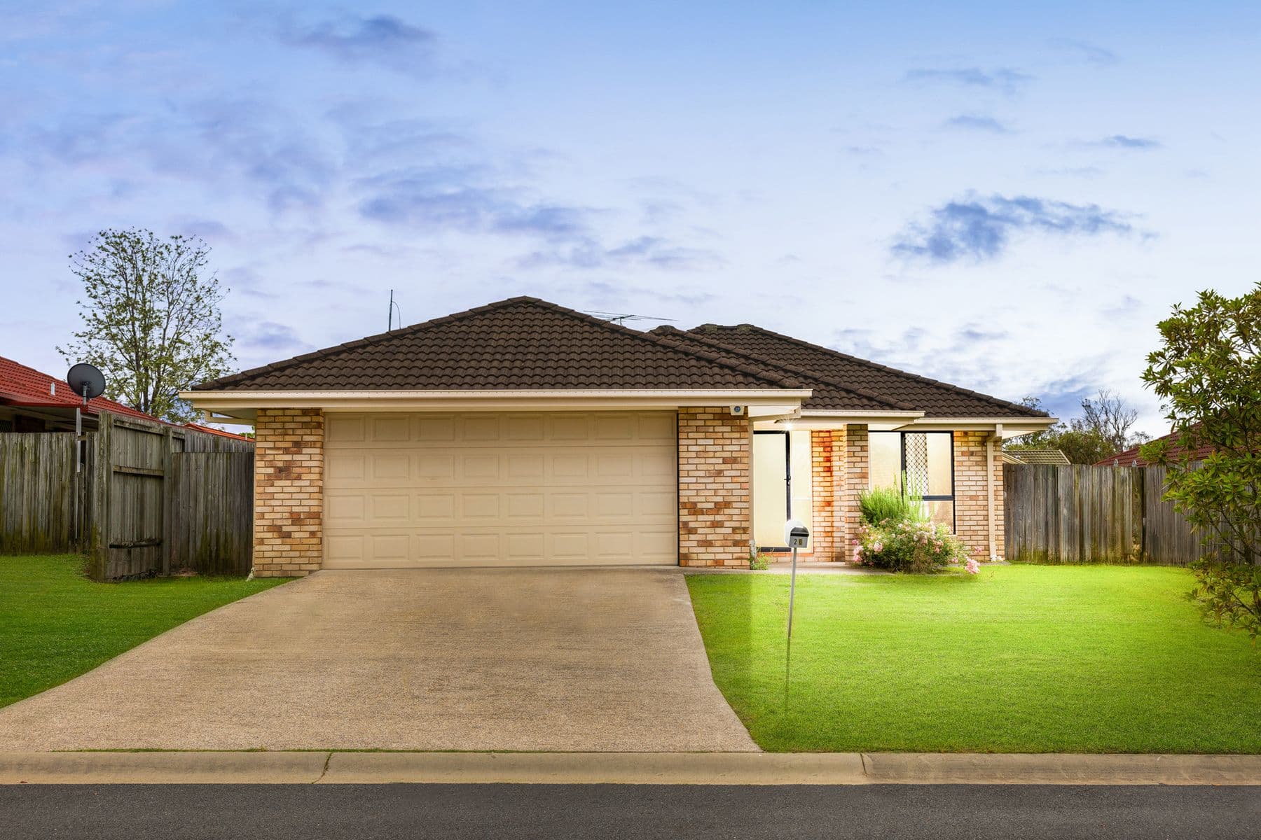 28 Elcock Avenue, Crestmead QLD 4132, Crestmead - Image 1
