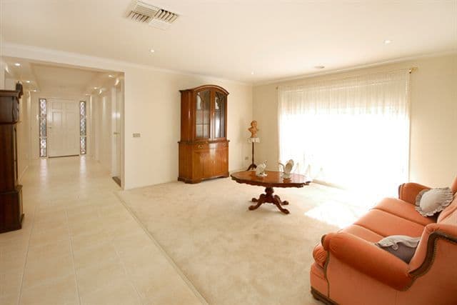 13 Jacaranda Place, CRAIGIEBURN VIC 3064, Craigieburn - Thumbnail 6