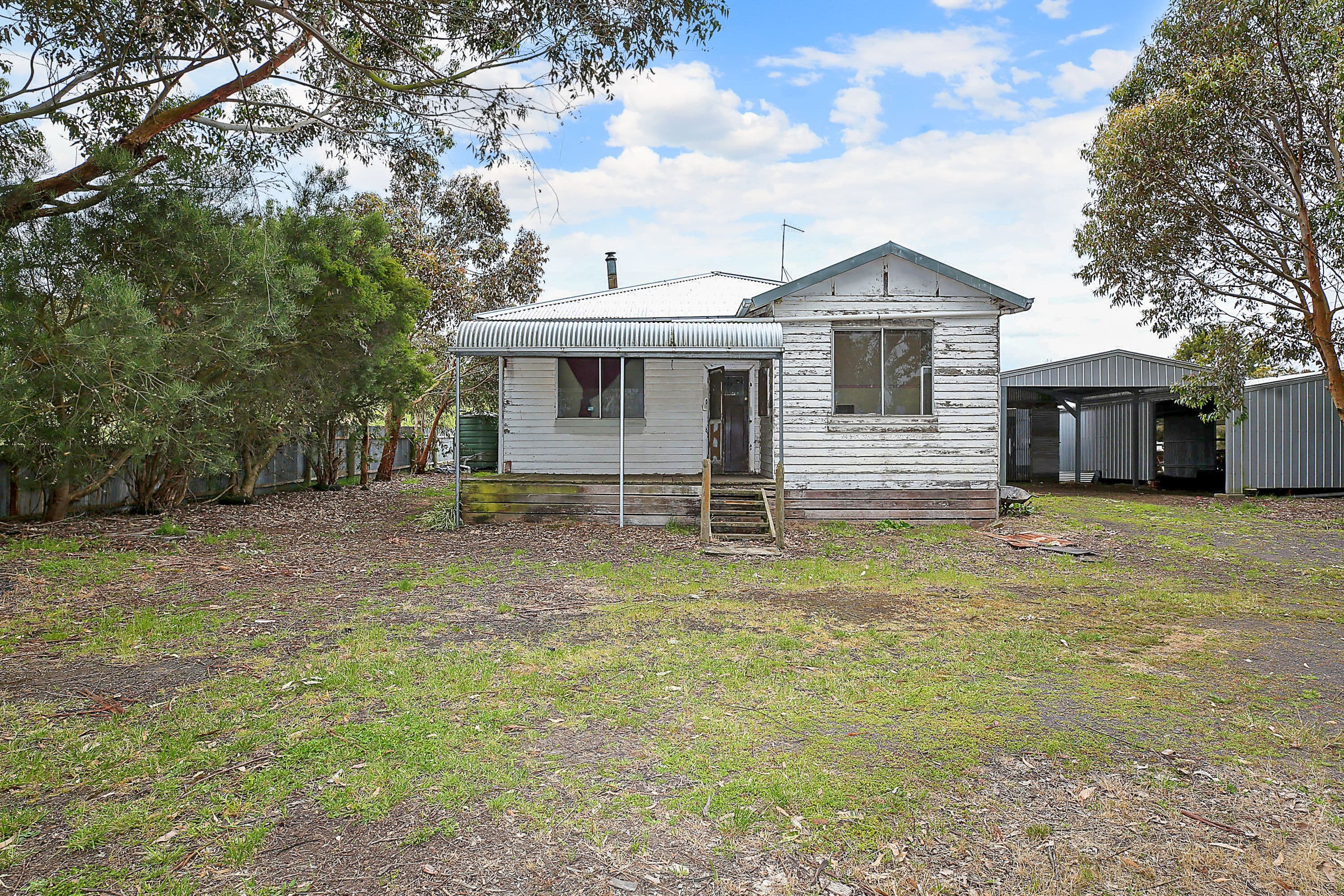 32 Roberts Road, Cobden VIC 3266, Cobden - Image 1