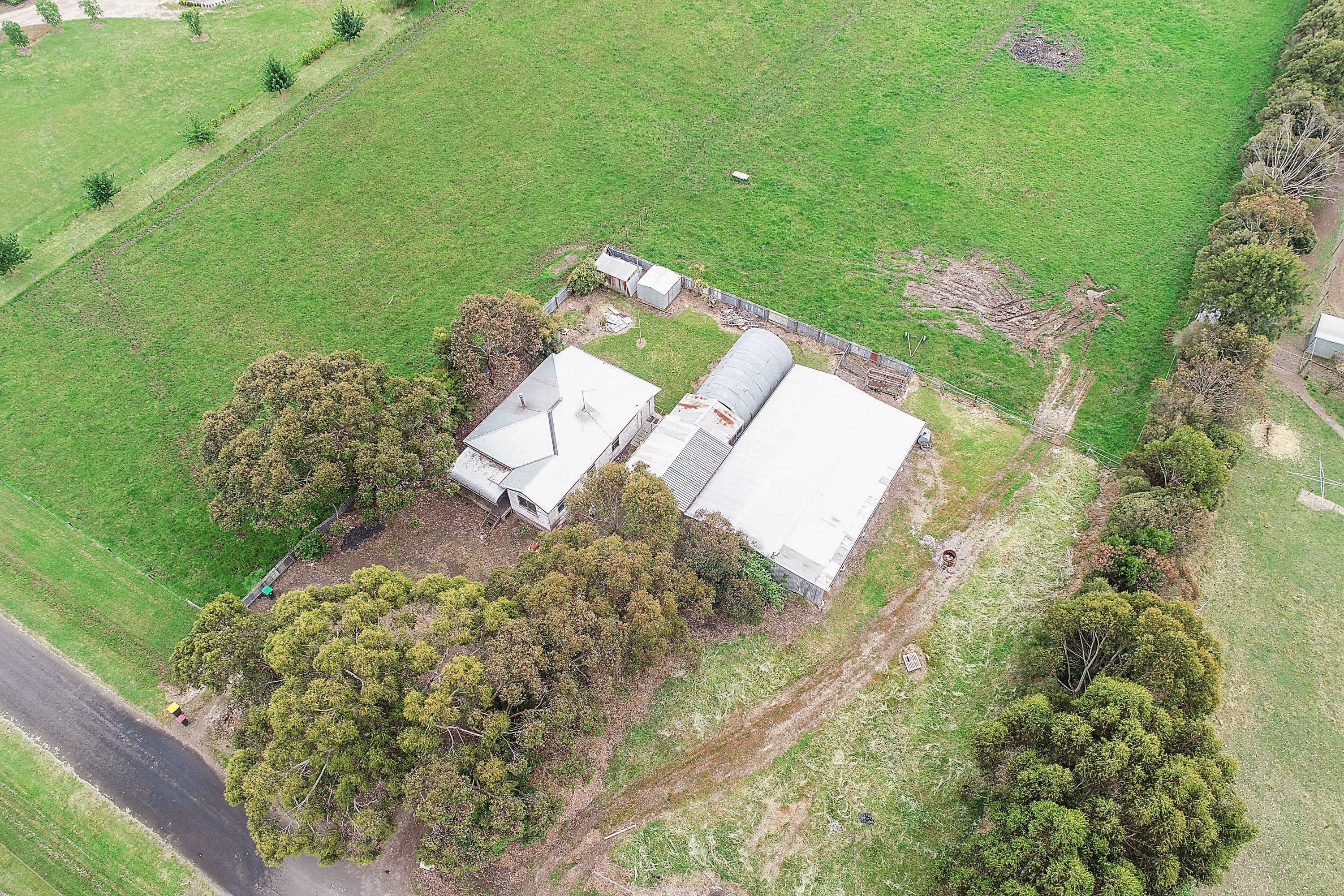 32 Roberts Road, Cobden VIC 3266, Cobden - Thumbnail 3