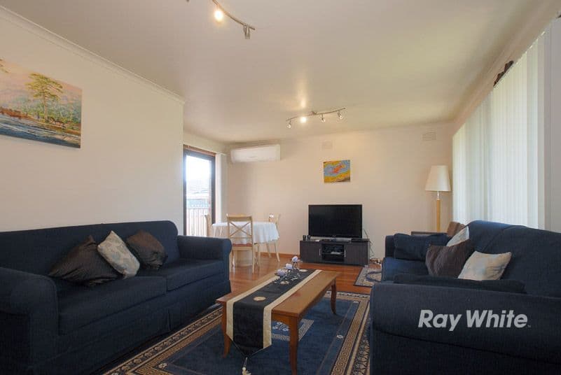 2 Quirk Court, ENDEAVOUR HILLS VIC 3802, Endeavour Hills - Thumbnail 4