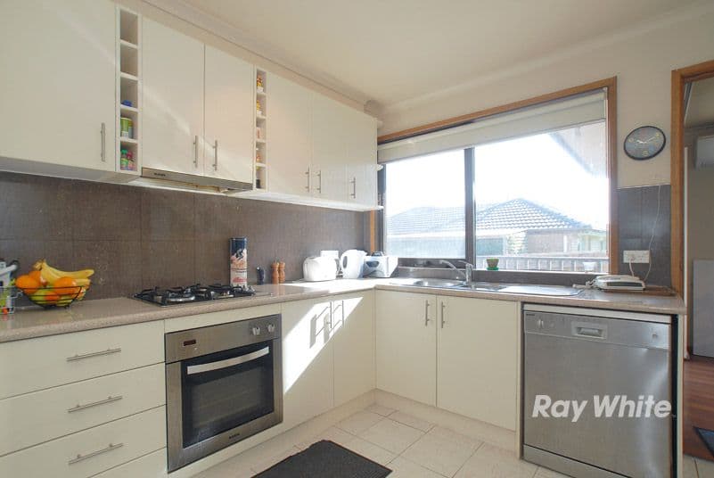 2 Quirk Court, ENDEAVOUR HILLS VIC 3802, Endeavour Hills - Thumbnail 7