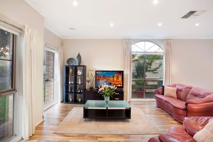 11 Sunrise Crescent, TEMPLESTOWE LOWER VIC 3107, Templestowe Lower - Thumbnail 2