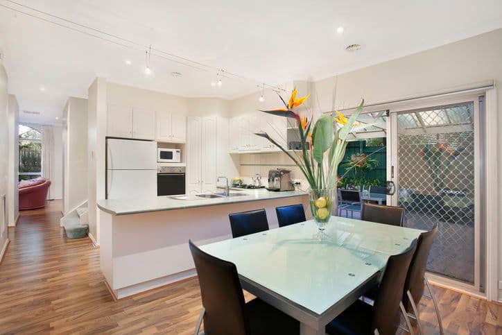 11 Sunrise Crescent, TEMPLESTOWE LOWER VIC 3107, Templestowe Lower - Thumbnail 3